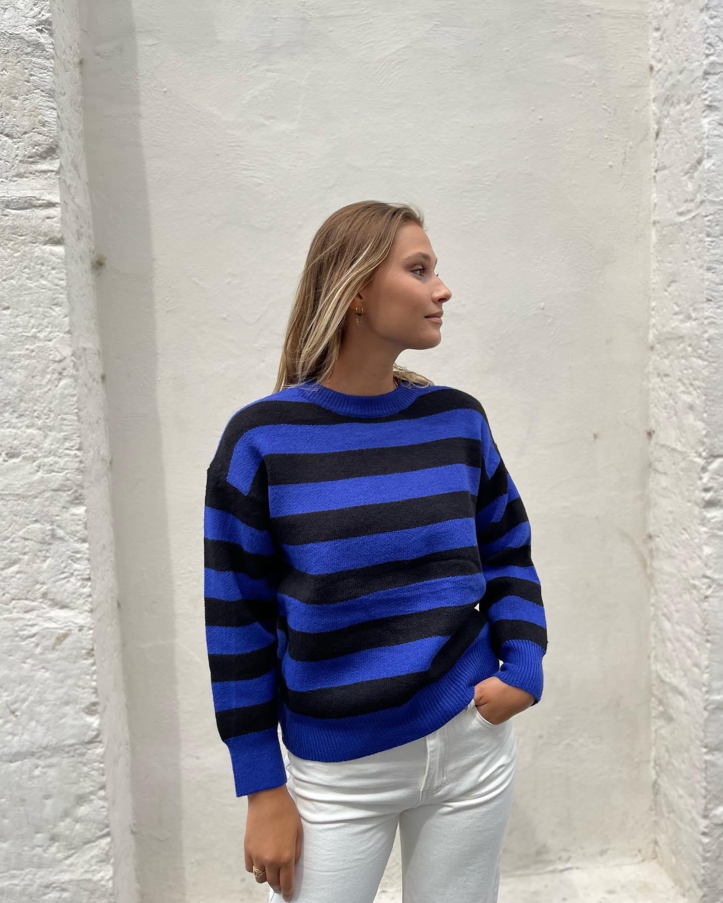 Pull bleu - AMBRE